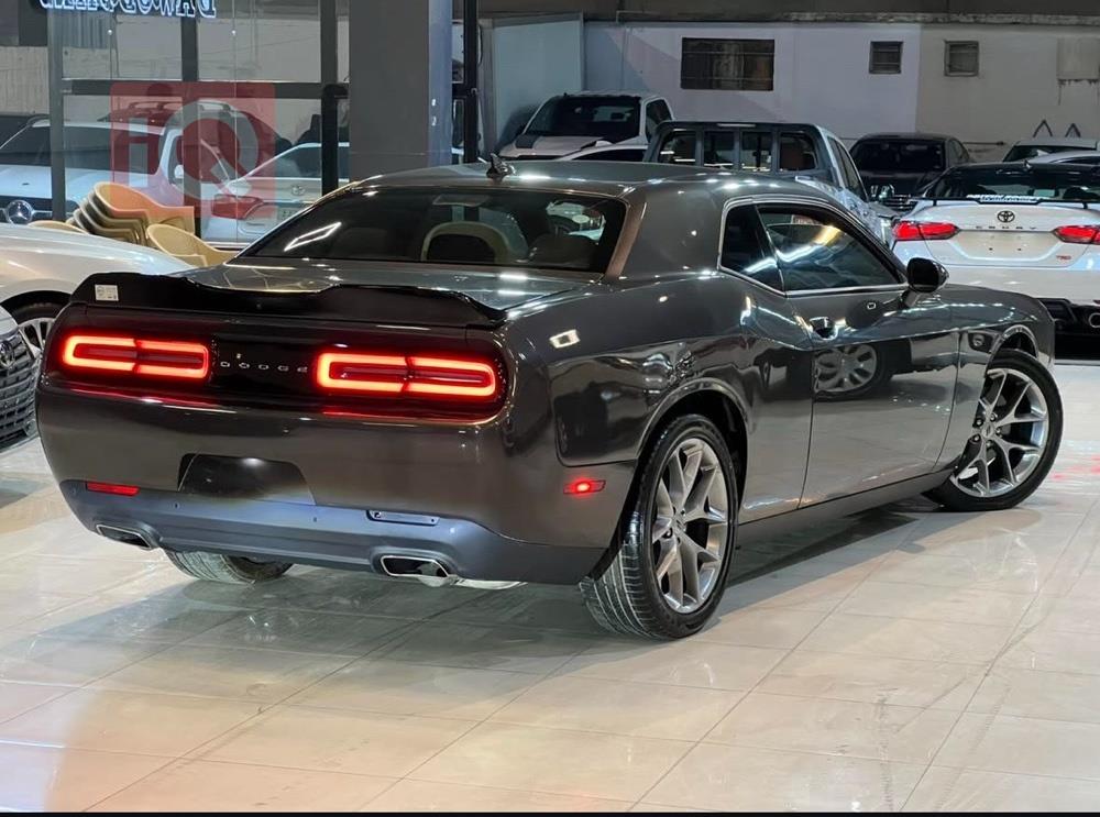 Dodge Challenger
